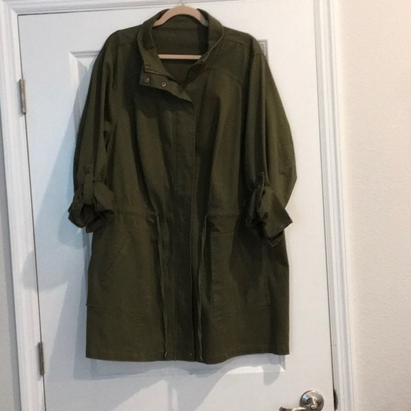 NWOT JustFab Plus Size Anorak, Army Green, 2X - Picture 1 of 7
